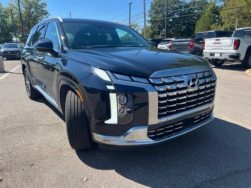 Used 2024 Hyundai Palisade Calligraphy AWD/4WD image 3