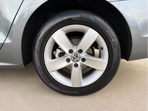 Used 2013 Volkswagen Jetta TDI FWD image 25