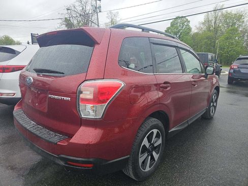 Used 2018 Subaru Forester 2.5i Limited AWD/4WD image 3