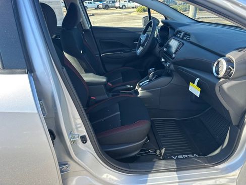 New 2025 Nissan Versa SR w/ Trunk Package image 13