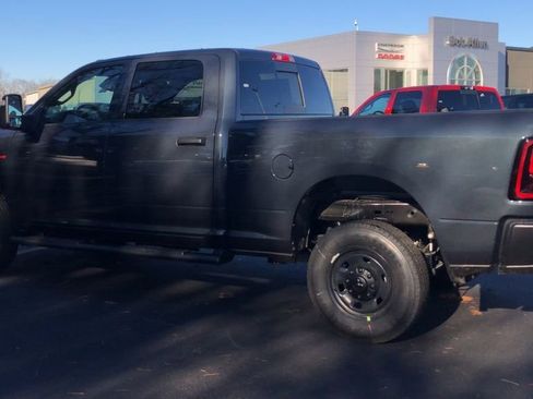 New 2026 RAM 2500 Tradesman AWD/4WD image 5