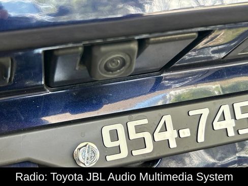 Used 2025 Toyota Sienna XLE FWD image 20