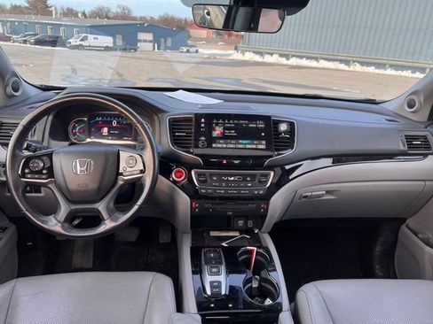 Used 2019 Honda Pilot Elite image 2