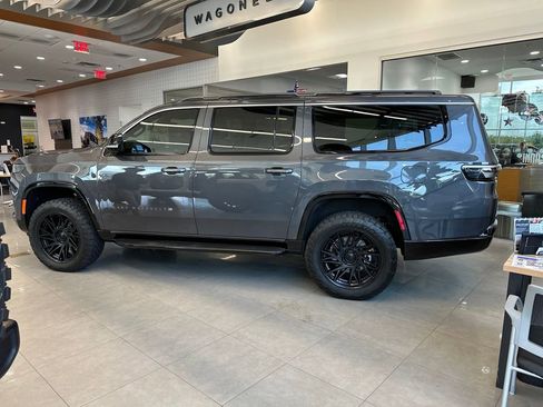 New 2026 Jeep Grand Wagoneer L 4WD image 4