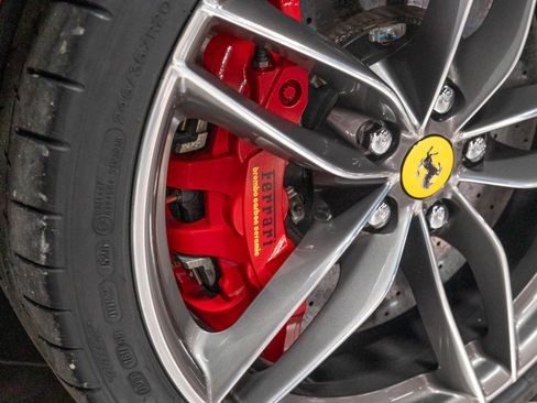 Used 2016 Ferrari 488 GTB RWD image 34