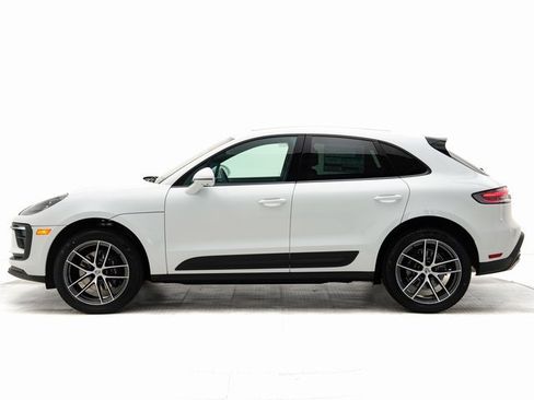 New 2025 Porsche Macan image 2