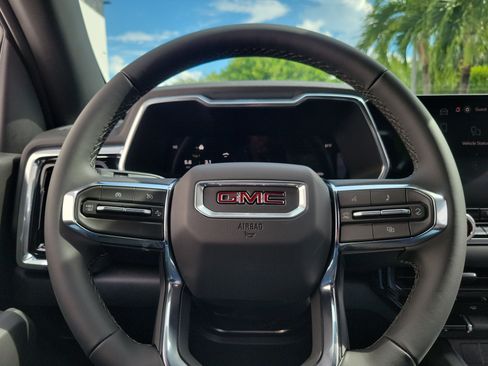 New 2026 GMC Canyon Elevation w/ Convenience Package RWD image 23