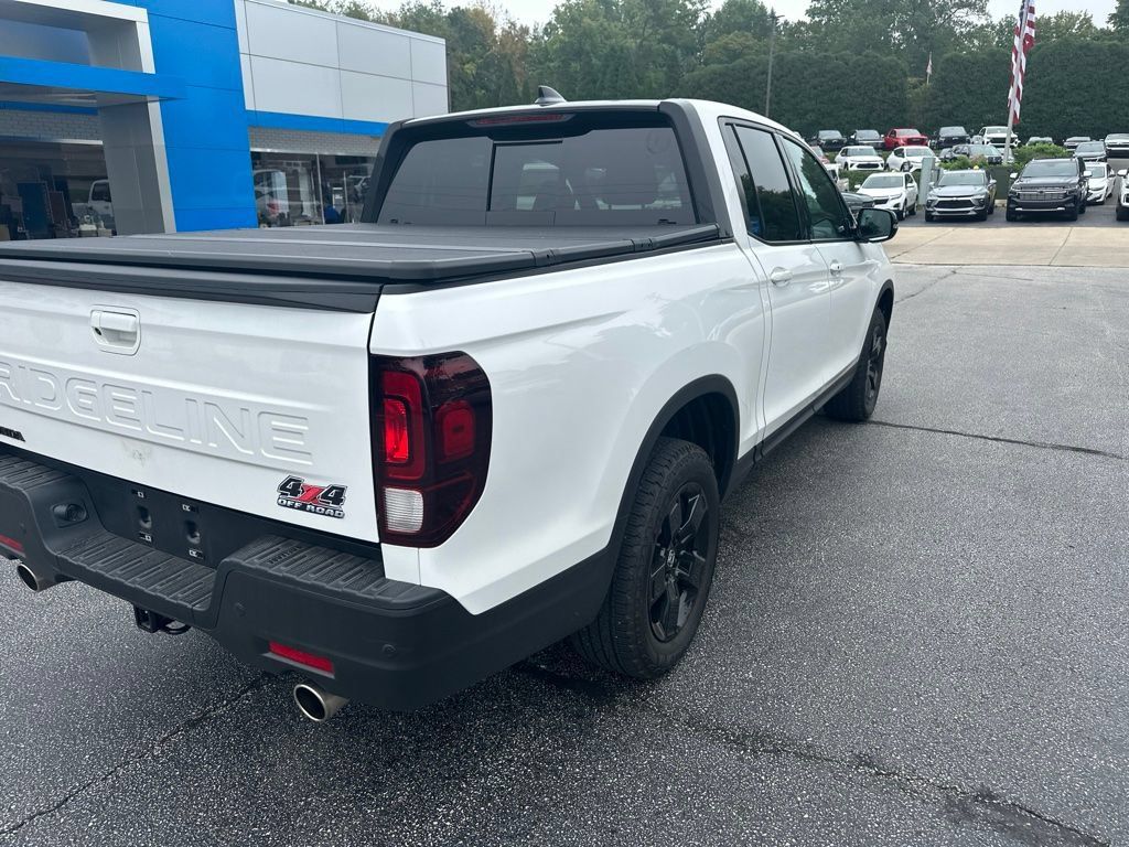 Used 2026 Honda Ridgeline Black Edition image 8