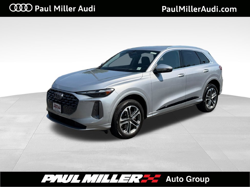 Certified 2025 Audi Q5 Premium w/ Convenience Package AWD/4WD 360° Tour