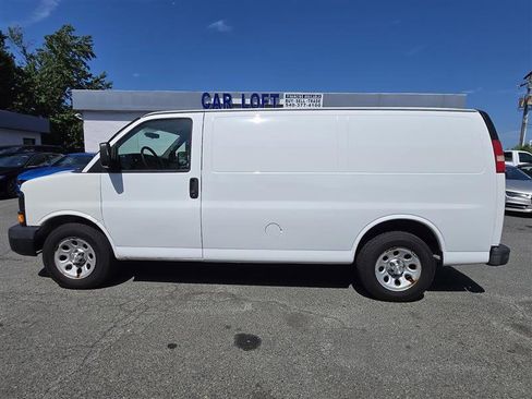 Used 2014 Chevrolet Express 1500 AWD image 10