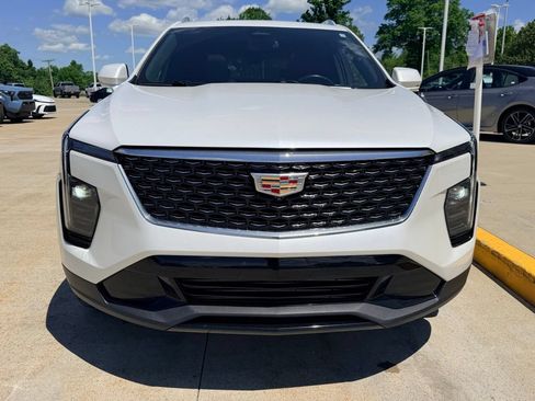 Used 2024 Cadillac XT4 Premium Luxury w/ Active Safety Package AWD/4WD image 2
