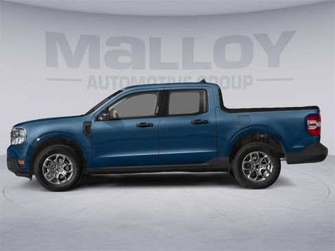Used 2023 Ford Maverick XLT image 3