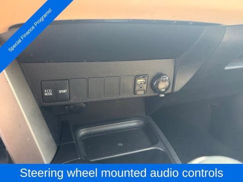 Used 2016 Toyota RAV4 XLE AWD/4WD image 21