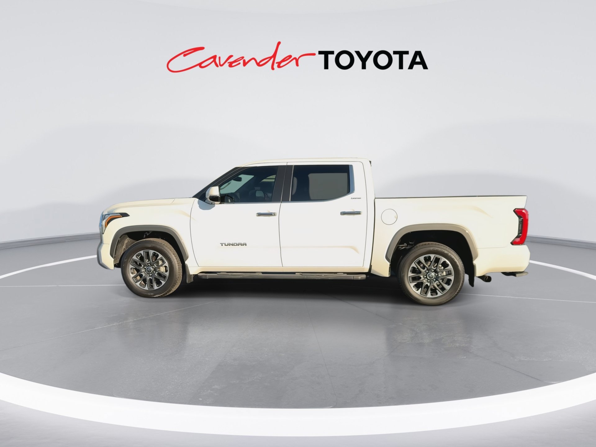 Used 2024 Toyota Tundra Limited RWD image 5