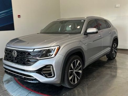 Used 2024 Volkswagen Atlas Cross Sport SEL Premium R-Line AWD/4WD image 2