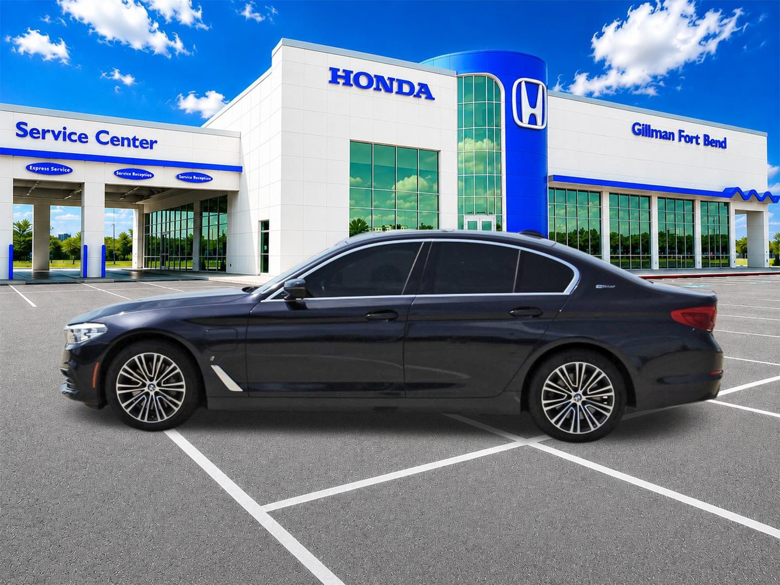 Used 2019 BMW 530e w/ Convenience Package RWD image 4