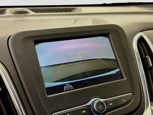 Used 2020 Chevrolet Equinox LT image 23