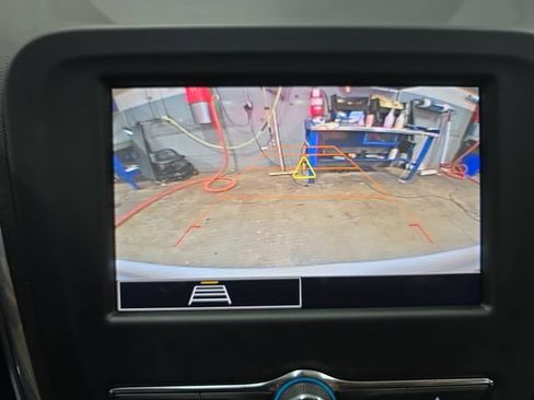 Used 2022 Chevrolet Equinox LT AWD/4WD image 23