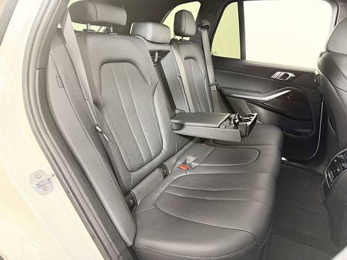 Used 2019 BMW X5 xDrive40i w/ Convenience Package image 41