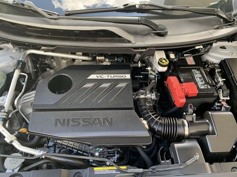 Used 2023 Nissan Rogue SV image 16