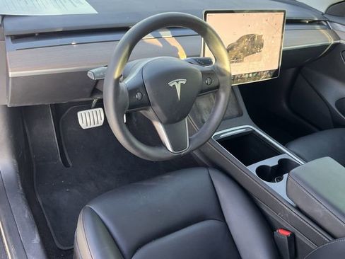 Used 2023 Tesla Model 3 Performance image 9