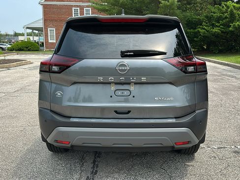 Certified 2022 Nissan Rogue SV image 5