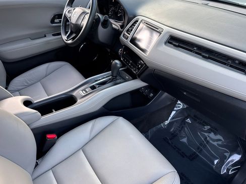Used 2018 Honda HR-V EX-L image 32