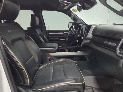 Used 2023 RAM 1500 Laramie AWD/4WD image 17