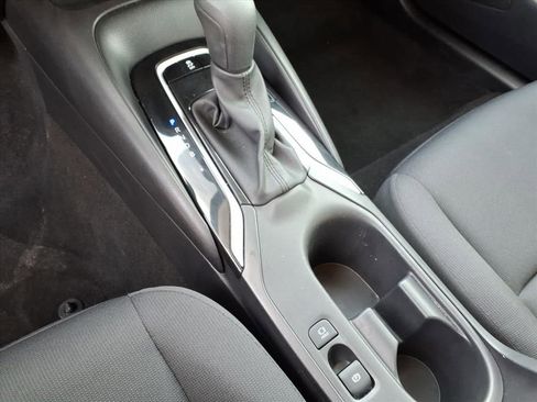 Certified 2025 Toyota Corolla LE image 24