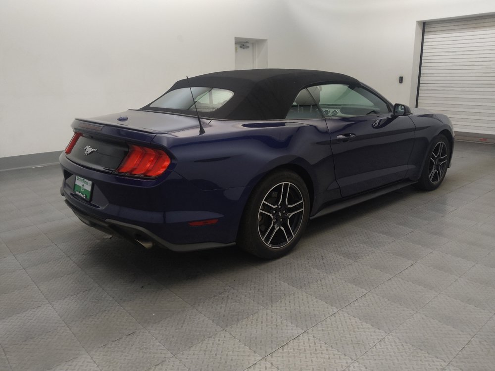 Used 2018 Ford Mustang Premium w/ Equipment Group 201A RWD image 9