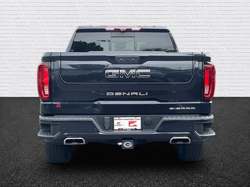 Used 2022 GMC Sierra 1500 Denali Ultimate AWD/4WD image 6