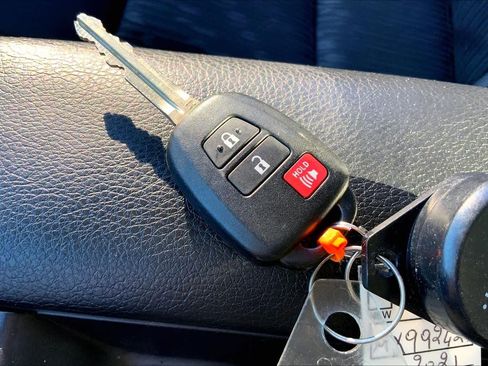 Used 2021 Toyota Tundra SR5 image 14