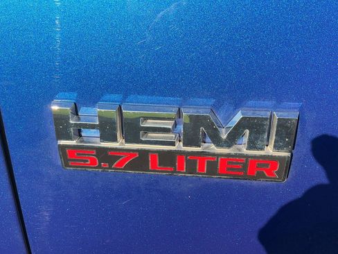 Used 2017 RAM 1500 Express AWD/4WD image 32