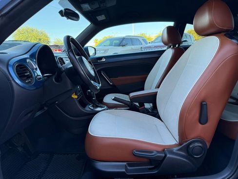 Used 2017 Volkswagen Beetle 1.8T S FWD image 38