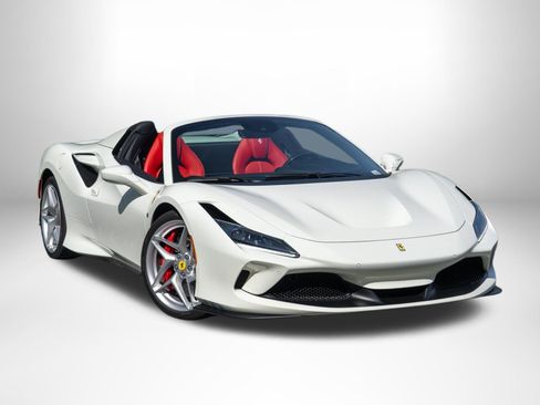 Used 2022 Ferrari F8 Tributo RWD image 1