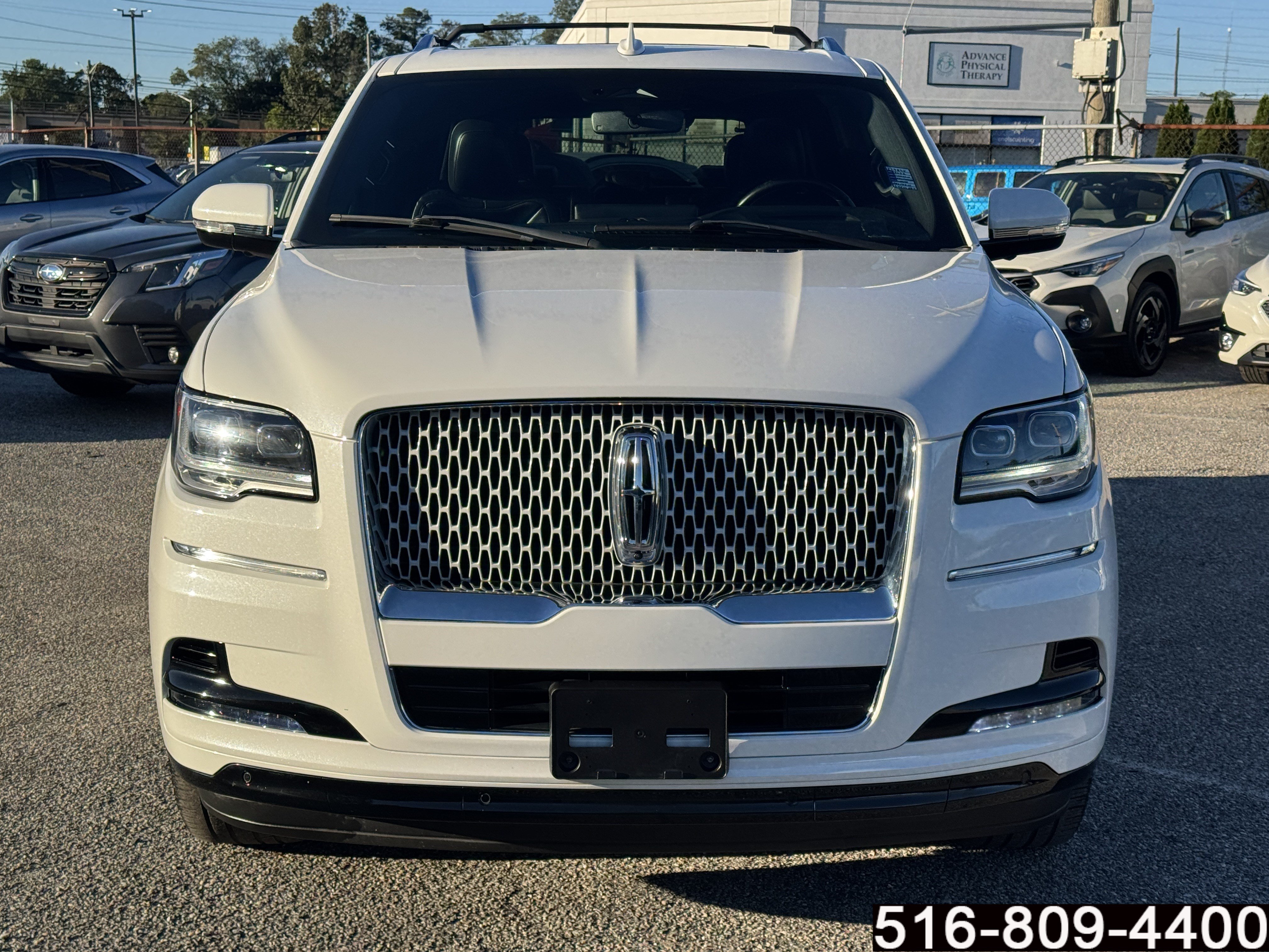 Used 2022 Lincoln Navigator Reserve w/ Monochromatic Package AWD/4WD image 2