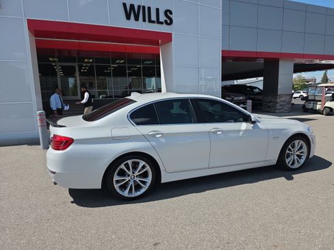 Used 2015 BMW 535i xDrive Sedan AWD/4WD image 4