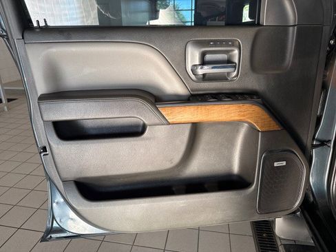 Used 2018 Chevrolet Silverado 1500 LTZ w/ LTZ Plus Package AWD/4WD image 14