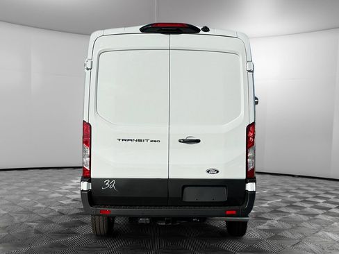 New 2026 Ford Transit 250 148 Medium Roof RWD image 4
