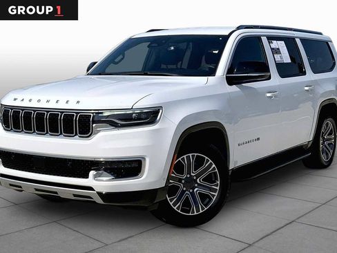 Used 2024 Jeep Wagoneer L Series II w/ Flexible Seating Group AWD/4WD image 1