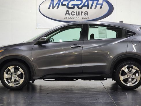 Used 2021 Honda HR-V LX image 9