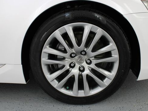 Used 2016 Lexus LS 460 w/ Comfort Package image 86