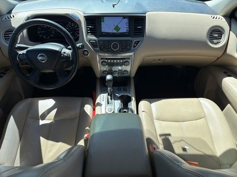 Used 2018 Nissan Pathfinder SL w/ Cargo Package AWD/4WD image 10