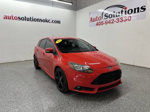 Used 2013 Ford Focus ST image 1