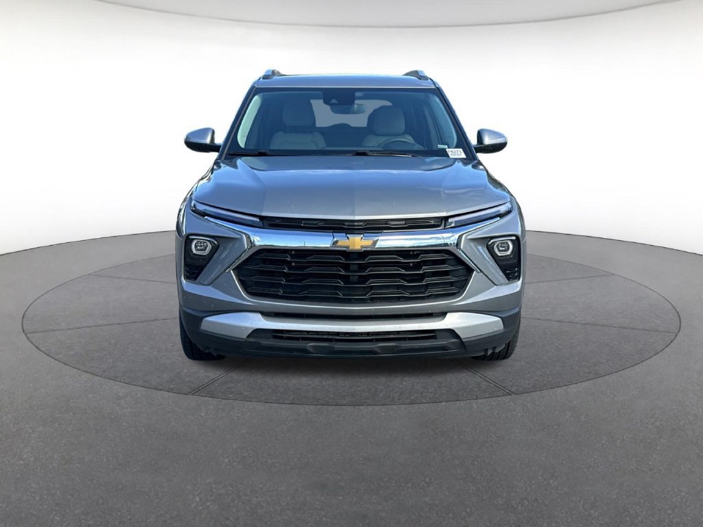 Used 2025 Chevrolet TrailBlazer LT FWD image 9