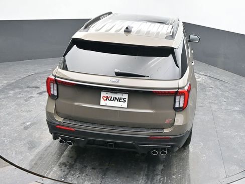 New 2026 Ford Explorer ST w/ Sun And Sound Package image 61