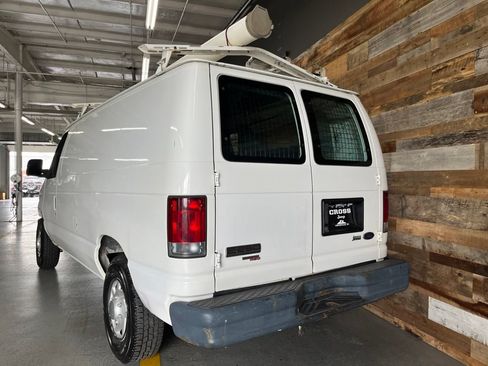 Used 2012 Ford E-250 and Econoline 250 w/ Commercial Cargo Van Pkg RWD image 16