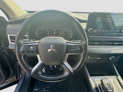 Used 2022 Mitsubishi Outlander SEL Black Edition FWD image 10