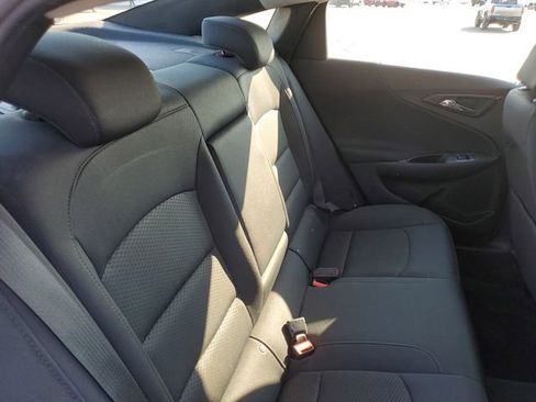 Used 2017 Chevrolet Malibu LT image 25