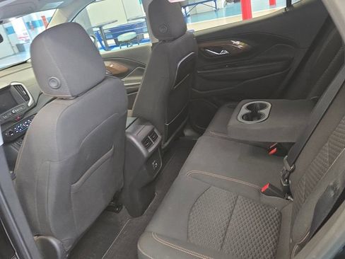 Used 2020 GMC Terrain SLE w/ Driver Convenience Package AWD/4WD image 6